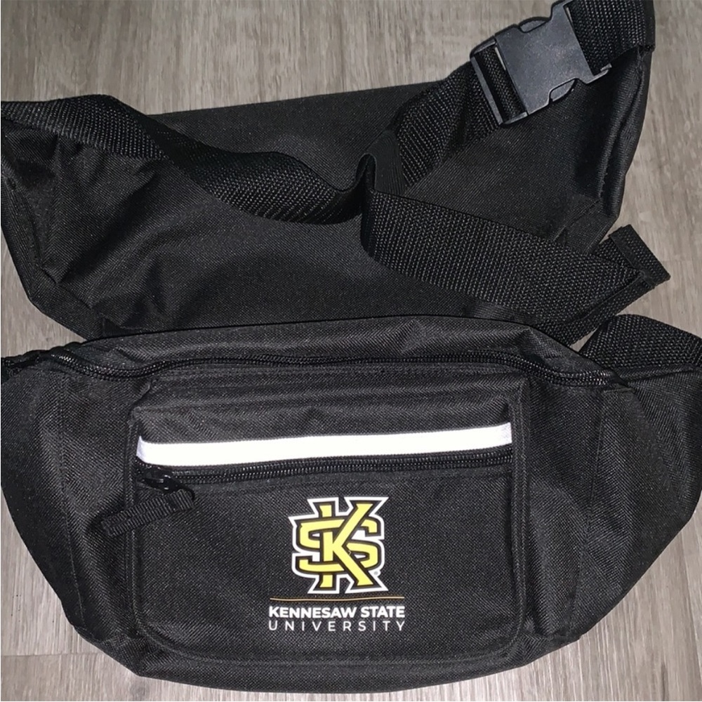 2 waist bags + 2 water cups - Picture 3 of 3